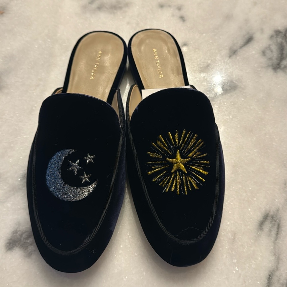 Ann Taylor Valeria Moon Stars Navy Velvet Slides in Night Sky 8.5
